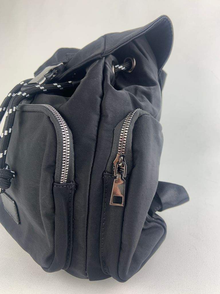 Chiara Mochila Negro - Vista Lateral Vista Lateral