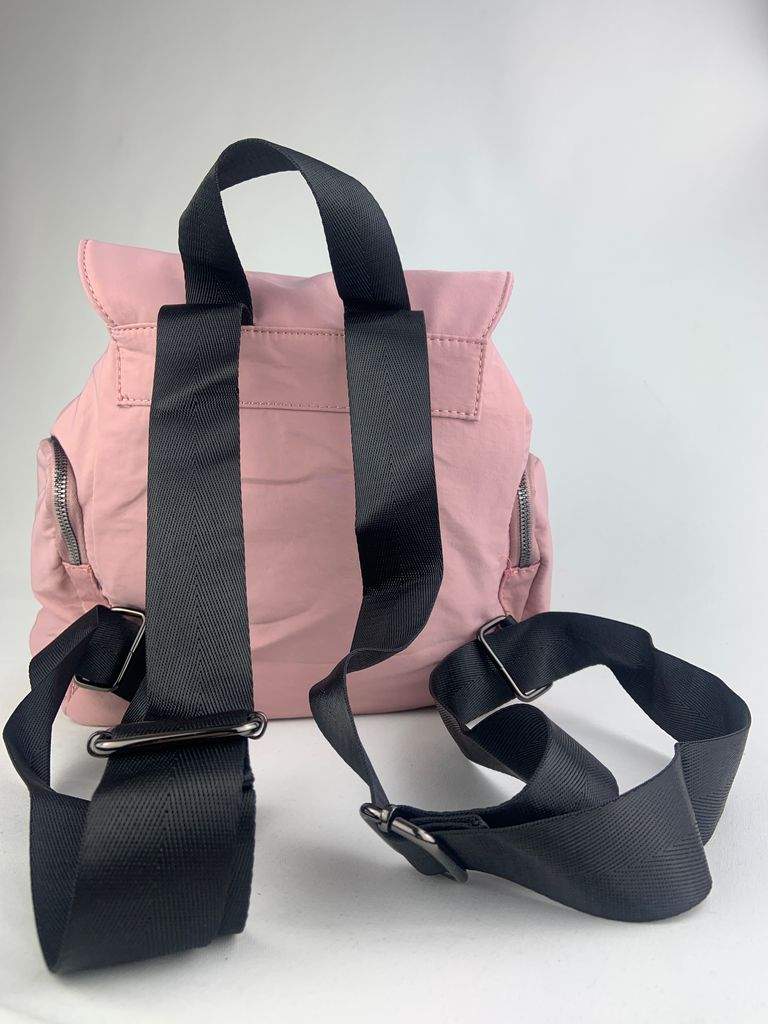 Chiara Mochila Rosa - Vista Trasera Vista Trasera