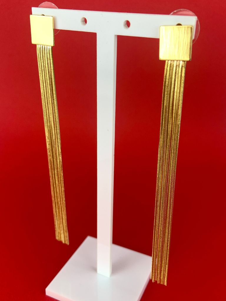 Cuadrangularia - Pendientes largos - Vista en Estante Pendientes largos - Vista en Estante