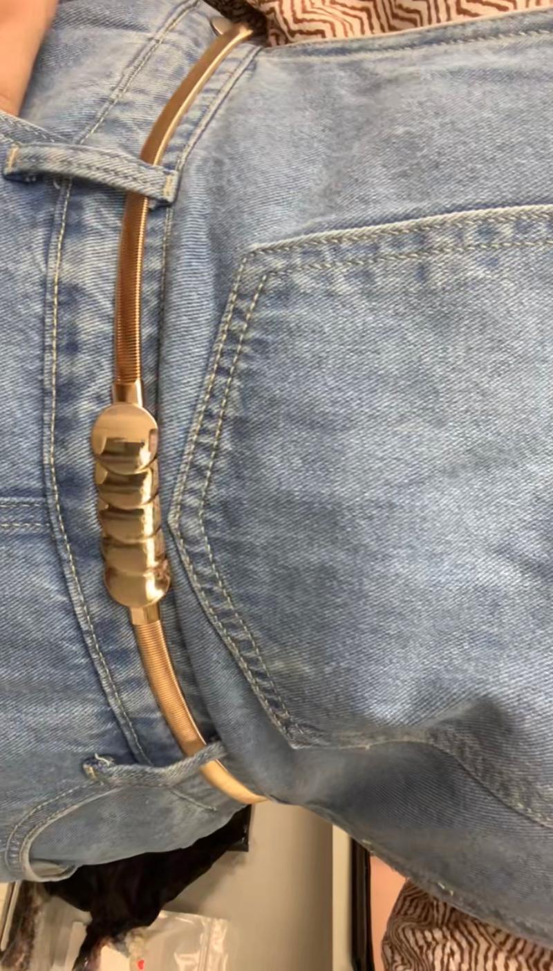 Cinturón Ajustable Color Oro ref. M0061 al detalle