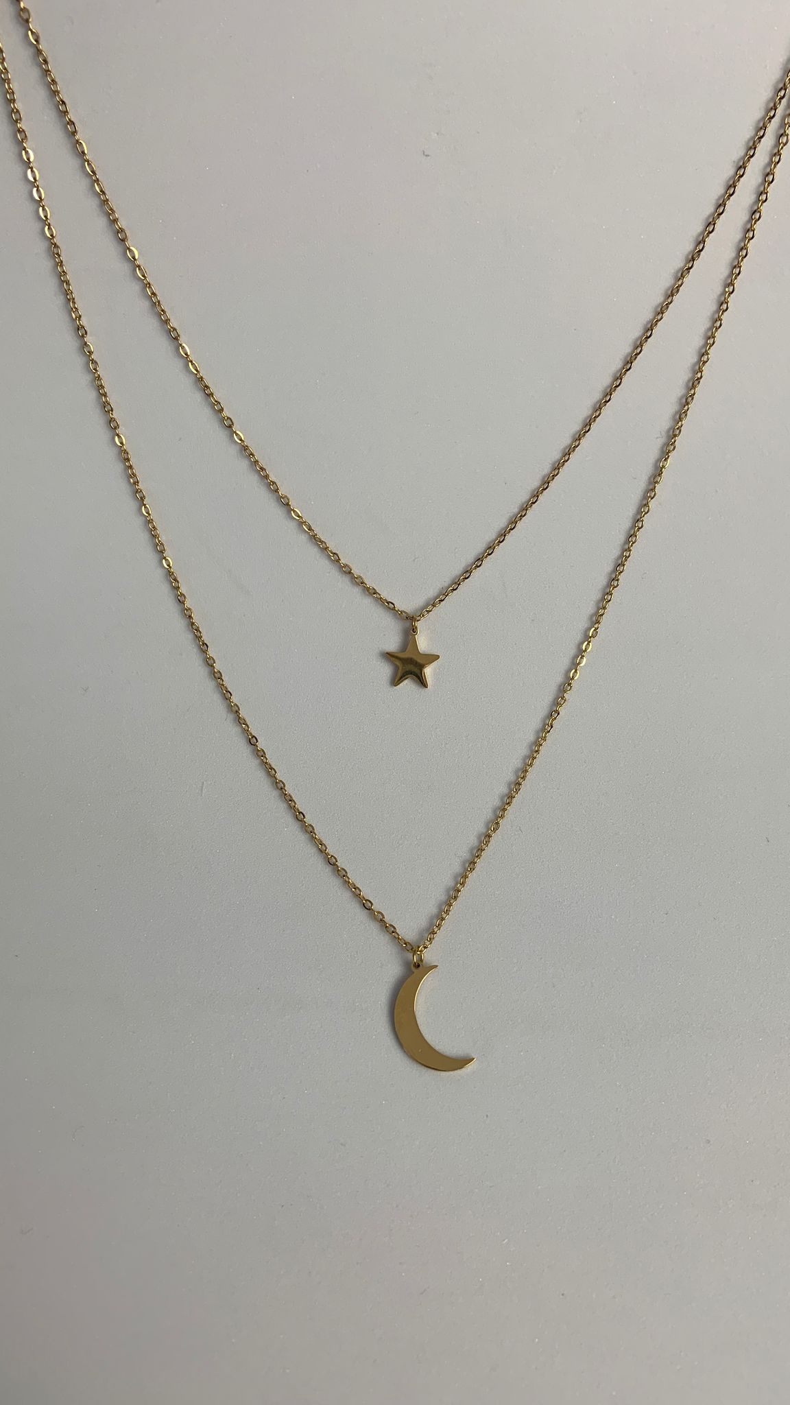 Colgante DUO De Acero LUNA Y ESTRELLA Dorado - de frente
