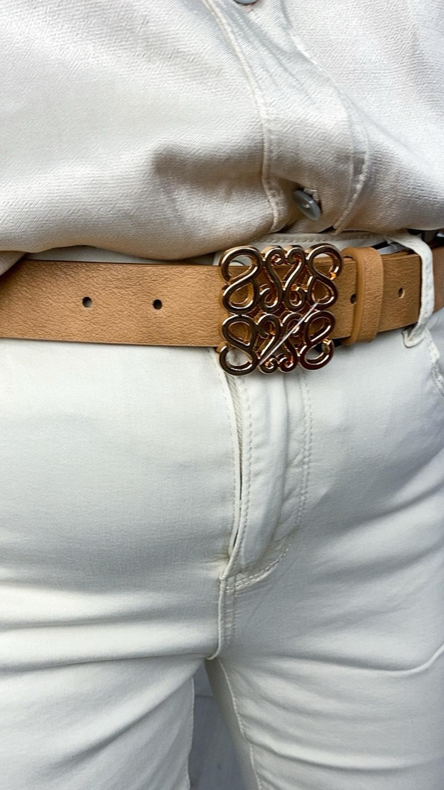 Cinturón LW camel claro detalle lateral